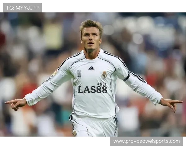 老年足球球星经典照片珍藏回顾与辉煌岁月全景展示