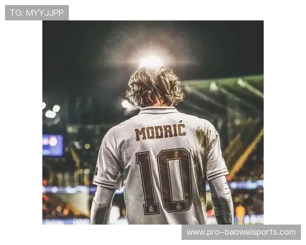 足球球星携手并肩展现荣耀瞬间，双人头像彰显无限风采